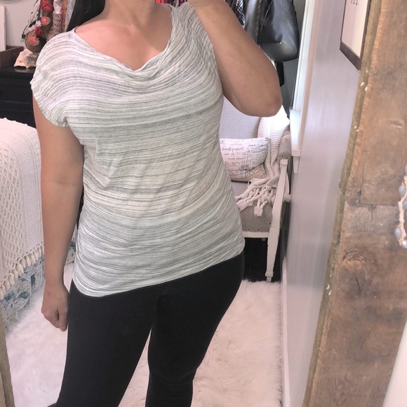 Cabi size small scoop neck top - Picture 1 of 3